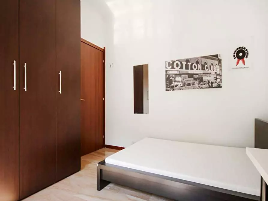 Immagine 4 di Camera in affitto  in Via Emilio de Marchi a Milano