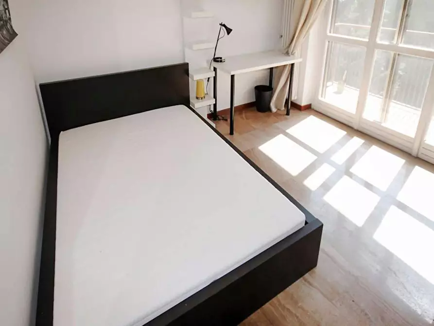 Immagine 2 di Camera in affitto  in Via Emilio de Marchi a Milano