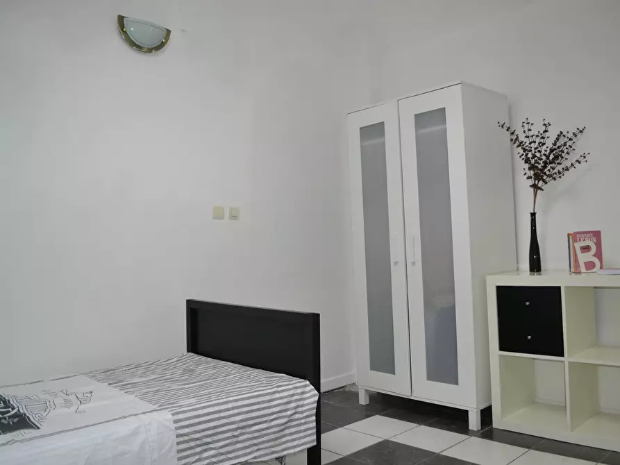 Immagine 1 di Appartamento in affitto  in Rue des Meuniers a Lille