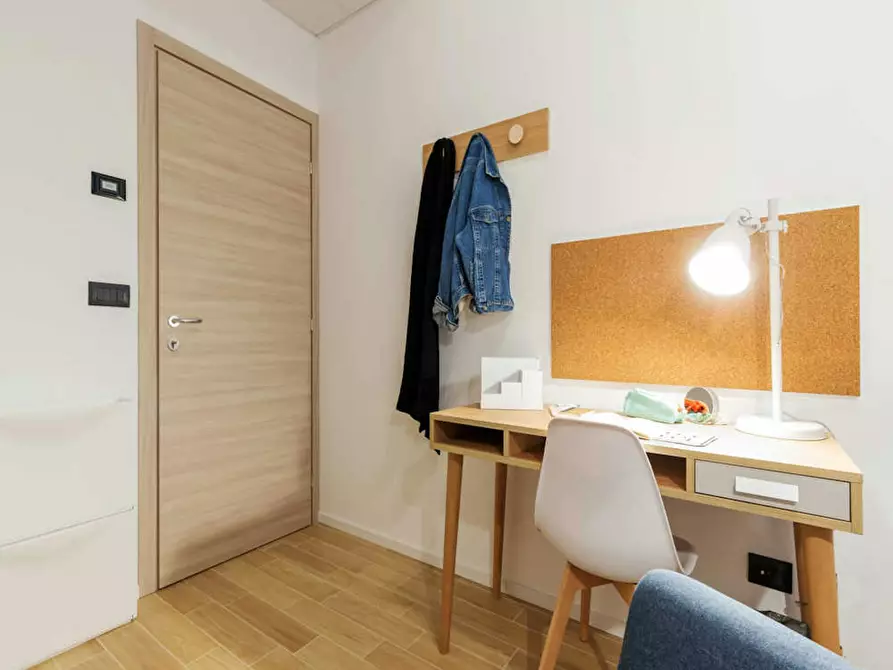 Immagine 4 di Camera in affitto  in Via Carlo Pedrotti a Torino