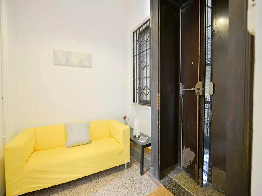 Immagine 7 di Camera in affitto  in Via San Secondo a Torino