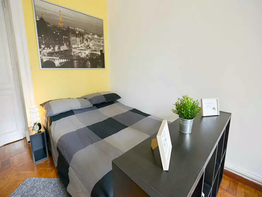 Immagine 5 di Camera in affitto  in Via San Secondo a Torino