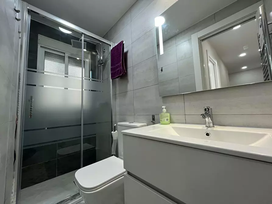 Immagine 6 di Camera in affitto  in Calle Vidal de Canellas a Zaragoza