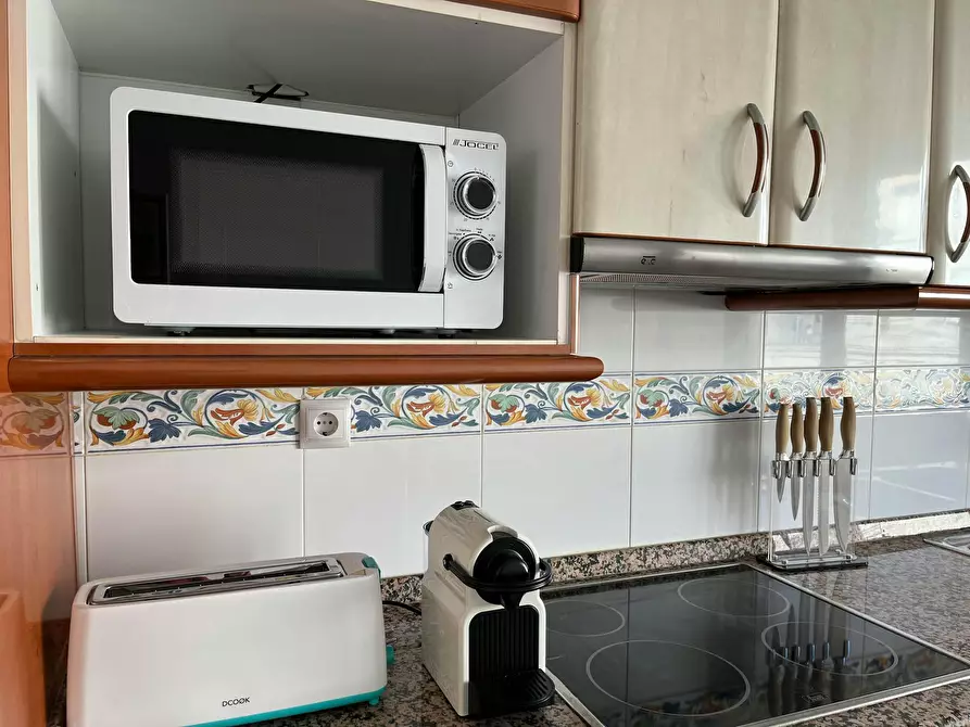 Immagine 8 di Camera in affitto  in Calle Vidal de Canellas a Zaragoza