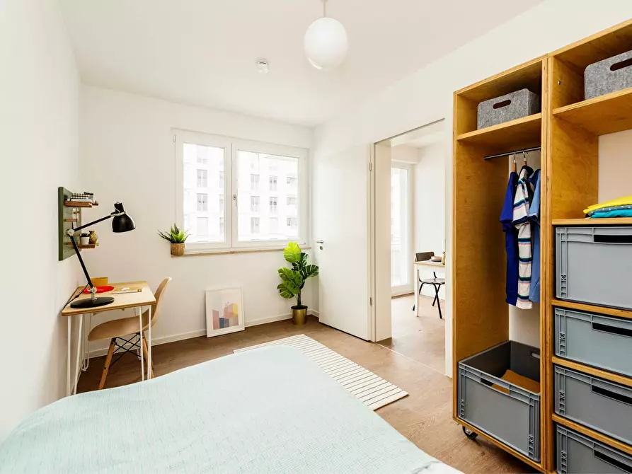 Immagine 1 di Camera in affitto  in Klara-Franke-Straße a Berlin