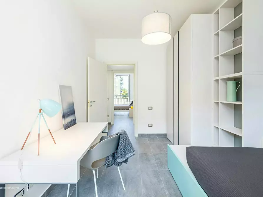 Immagine 2 di Camera in affitto  in Via Democrito a Milano