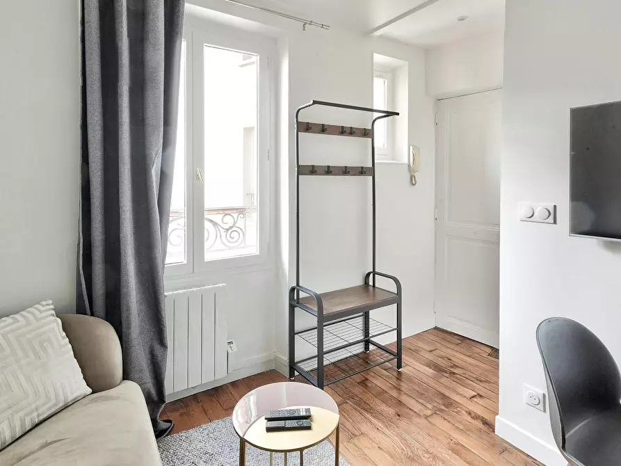 Immagine 3 di Appartamento in affitto  in Rue Ramey a Paris 18