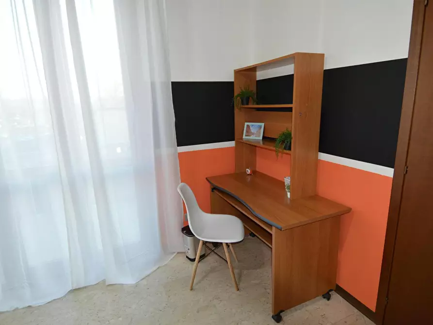 Immagine 5 di Camera in affitto  in Via Marzabotto a Modena