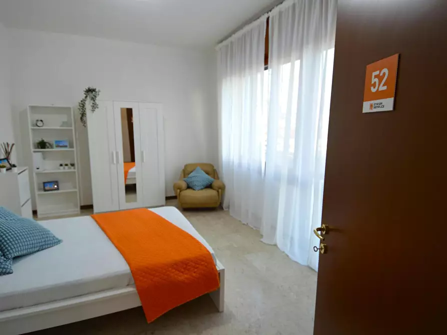 Immagine 3 di Camera in affitto  in Via Marzabotto a Modena