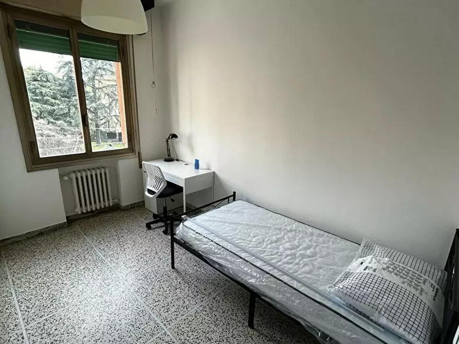 Immagine 2 di Camera in affitto  in Via Filippo Beroaldo a Bologna