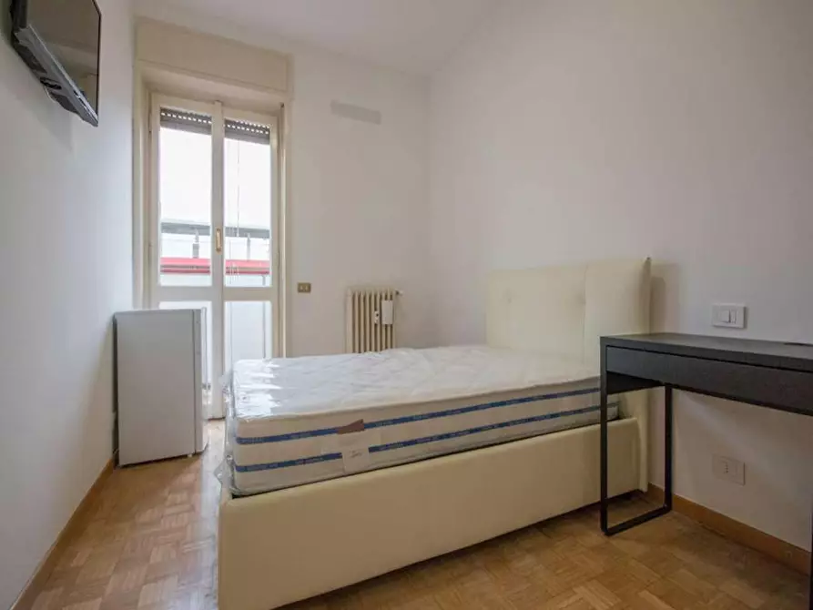 Immagine 2 di Camera in affitto  in Via Adeodato Ressi a Milano