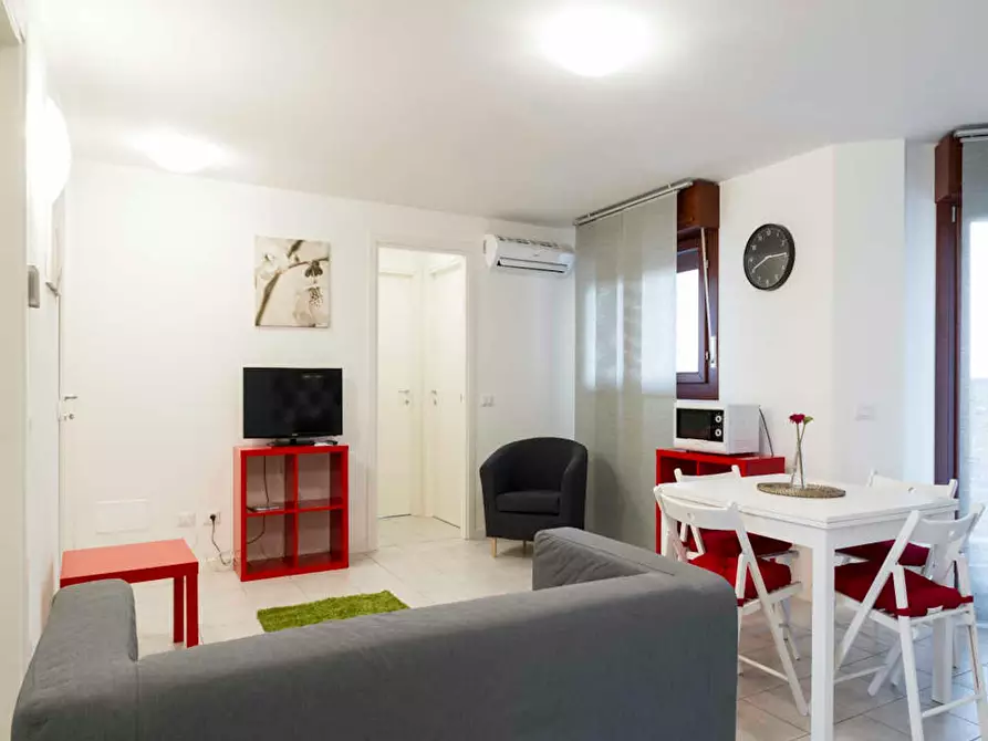 Immagine 9 di Camera in affitto  in Largo Cavalieri di Malta a Milano