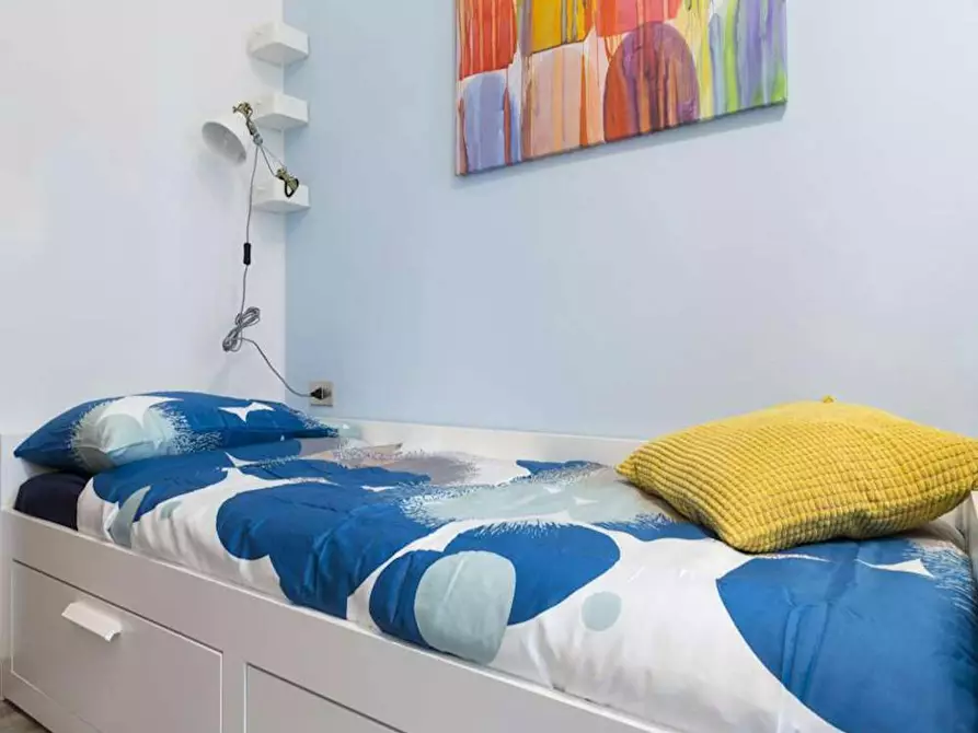 Immagine 1 di Camera in affitto  in Via Francesco Arese a Milano