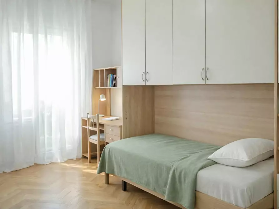 Immagine 2 di Camera in affitto  in Via San Giovanni a Trento