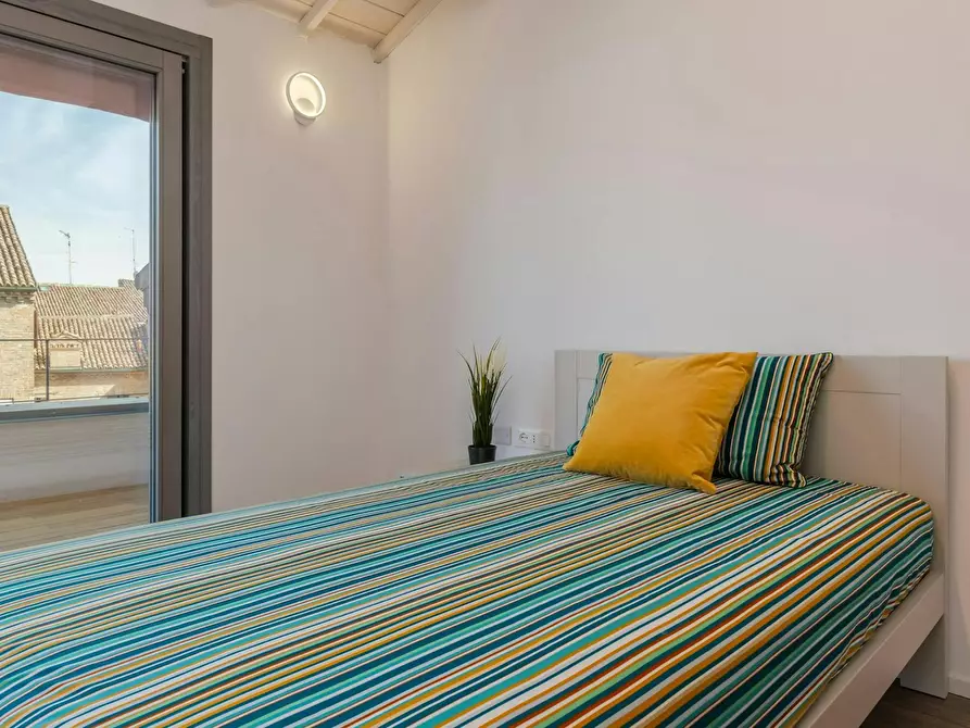 Immagine 6 di Camera in affitto  in Via Fondobanchetto a Ferrara