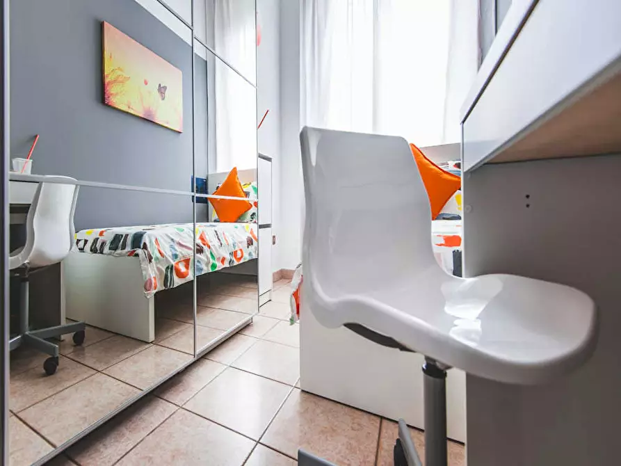 Immagine 5 di Camera in affitto  in Via Giuseppe Frua a Milano