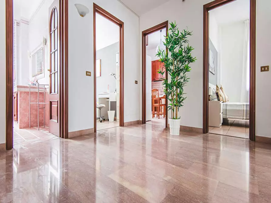 Immagine 9 di Camera in affitto  in Via Giuseppe Frua a Milano