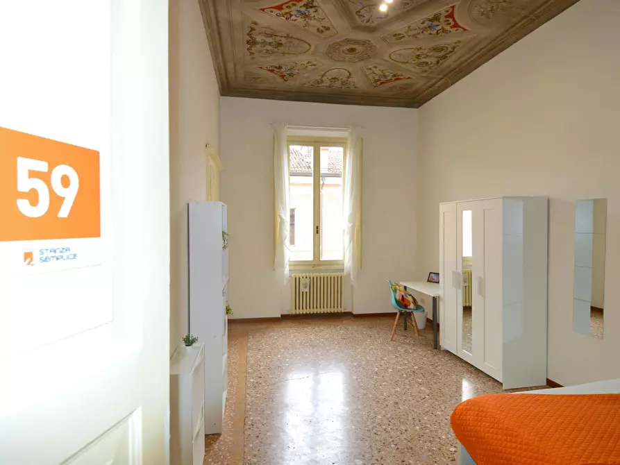 Immagine 1 di Camera in affitto  in Corso Canalgrande a Modena