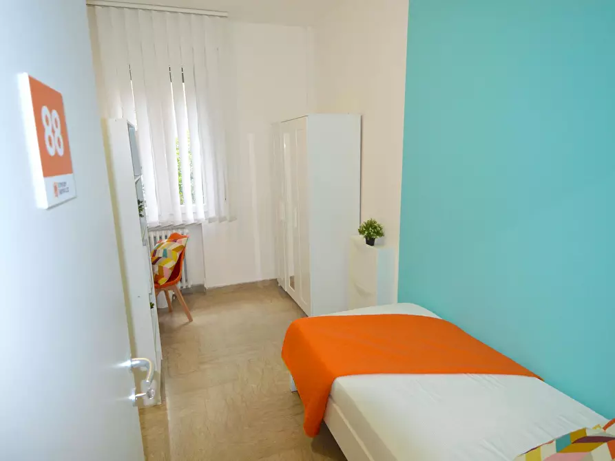 Immagine 2 di Camera in affitto  in Via Emilia Est a Modena