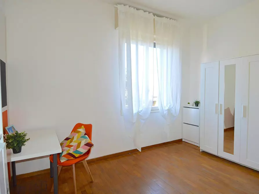 Immagine 3 di Camera in affitto  in Via Pastrengo a Modena