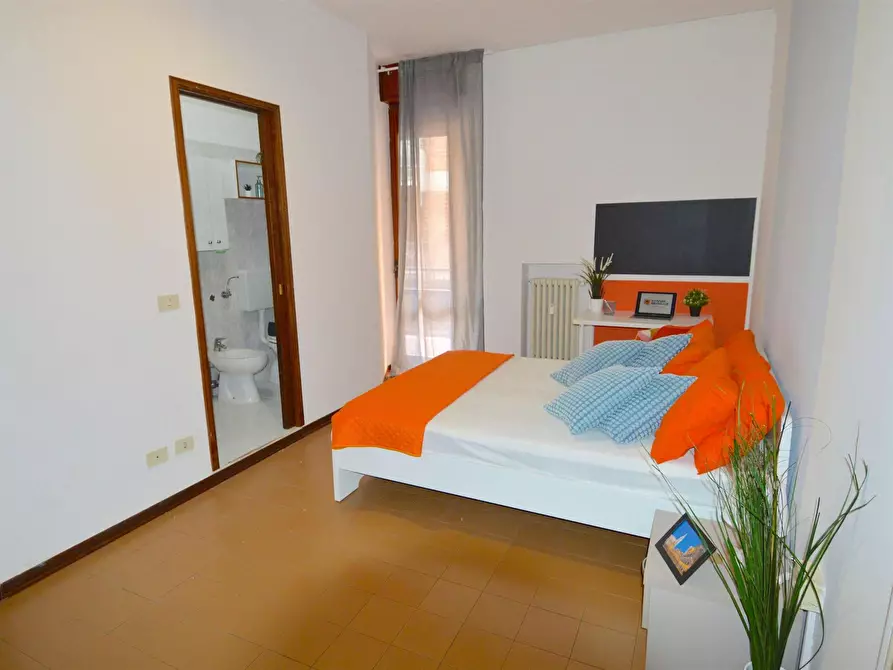 Immagine 1 di Camera in affitto  in Via Pietro Giardini a Modena