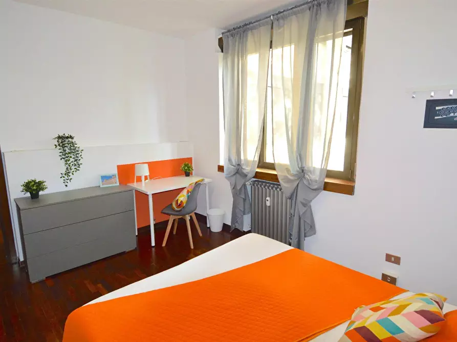 Immagine 3 di Camera in affitto  in Via Pietro Giardini a Modena