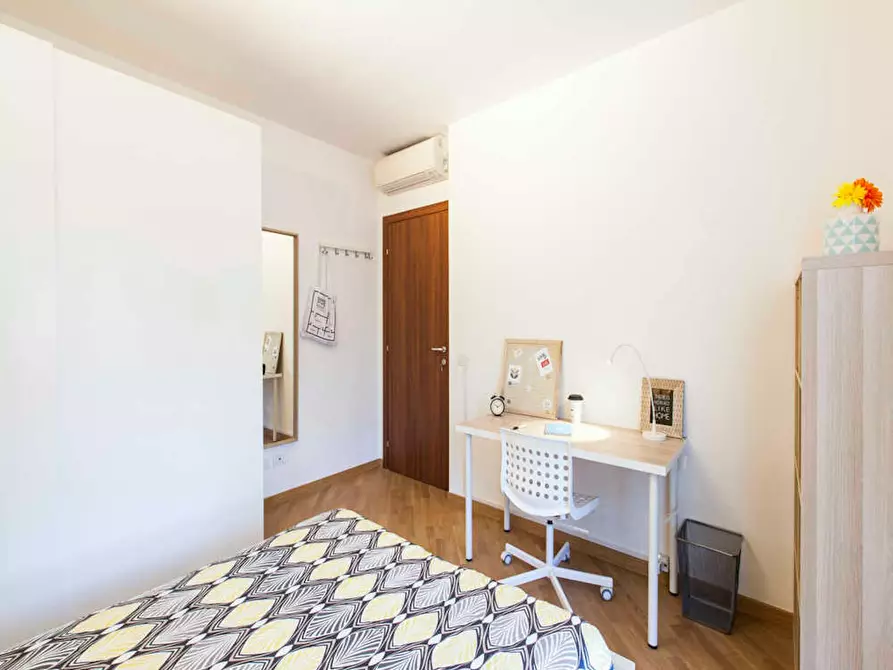 Immagine 5 di Camera in affitto  in Via Privata San Martiniano a Milano