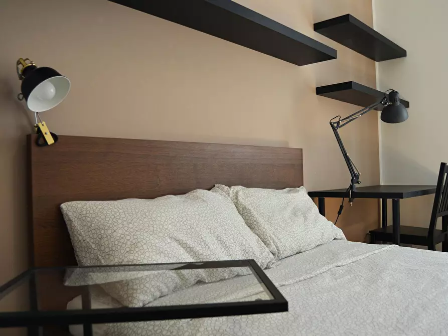 Immagine 5 di Camera in affitto  in Corso di Porta Romana a Milano