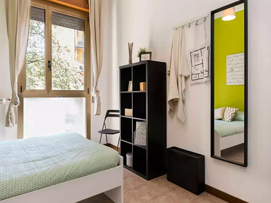 Immagine 2 di Camera in affitto  in Viale Giovanni Vicini a Bologna