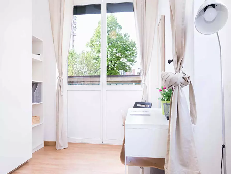 Immagine 7 di Camera in affitto  in Via Legnone a Milano