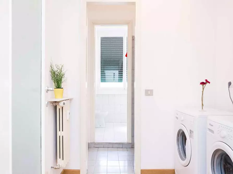 Immagine 8 di Camera in affitto  in Via Legnone a Milano