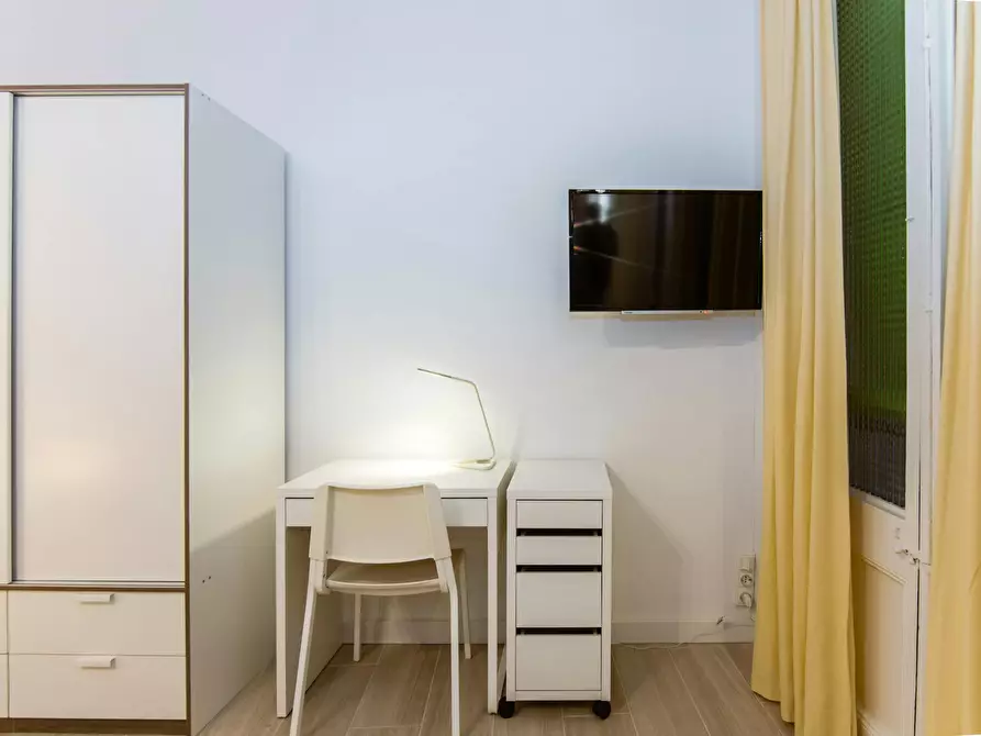 Immagine 3 di Camera in affitto  in Baixada de Viladecols a Barcelona