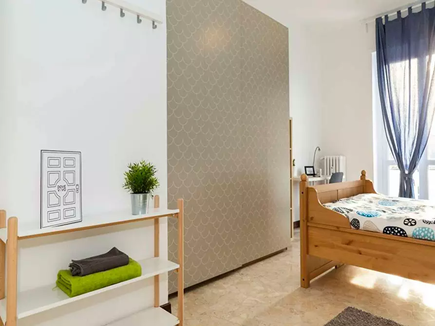 Immagine 6 di Camera in affitto  in Via dei Mandorli a Buccinasco