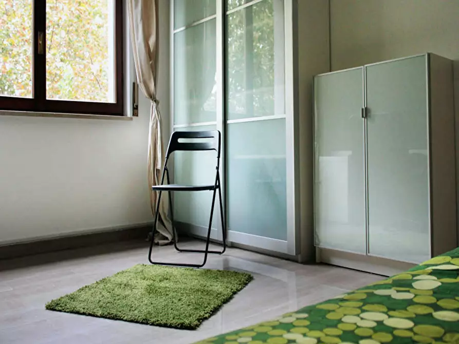 Immagine 8 di Camera in affitto  in Viale Lunigiana a Milano