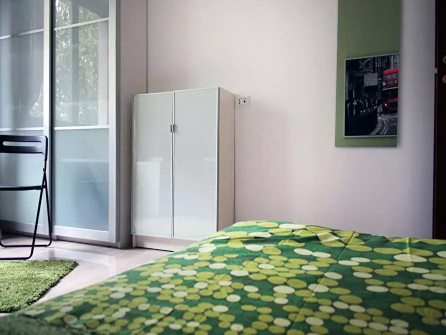 Immagine 8 di Camera in affitto  in Viale Lunigiana a Milano