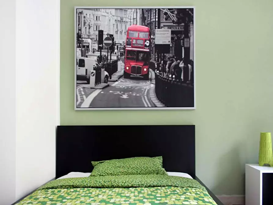 Immagine 1 di Camera in affitto  in Viale Lunigiana a Milano