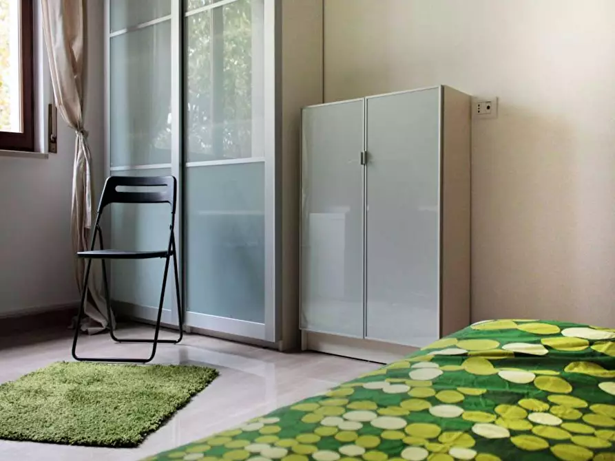 Immagine 7 di Camera in affitto  in Viale Lunigiana a Milano