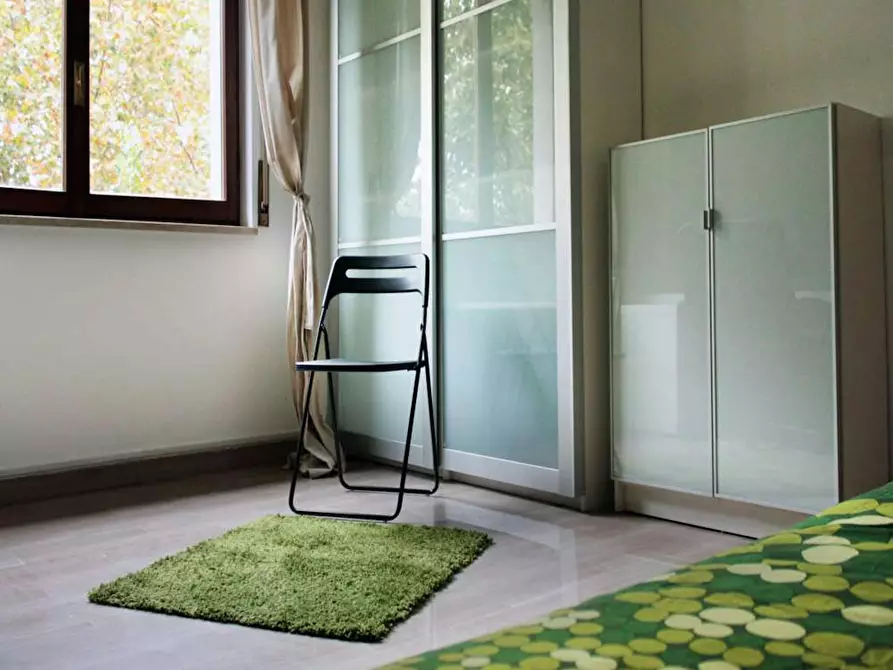 Immagine 9 di Camera in affitto  in Viale Lunigiana a Milano