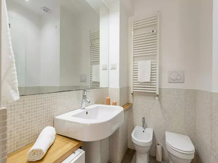 Immagine 10 di Camera in affitto  in Via Giovanni Battista Pergolesi a Milano