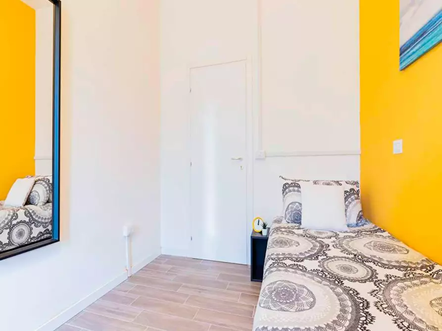 Immagine 2 di Camera in affitto  in Viale Alfredo Oriani a Bologna
