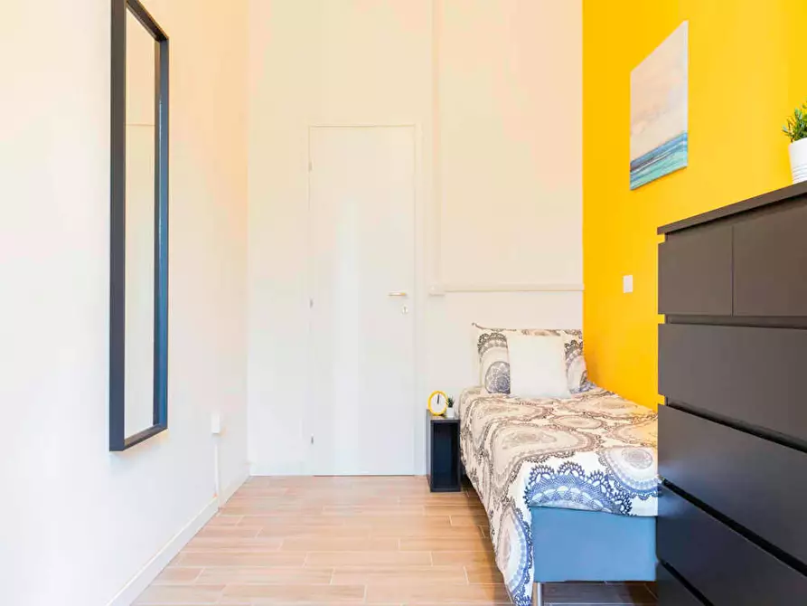 Immagine 5 di Camera in affitto  in Viale Alfredo Oriani a Bologna