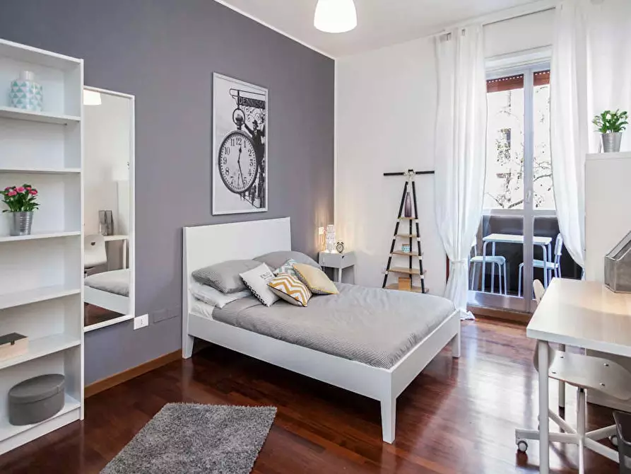 Immagine 5 di Camera in affitto  in Via Giuseppe Frua a Milano