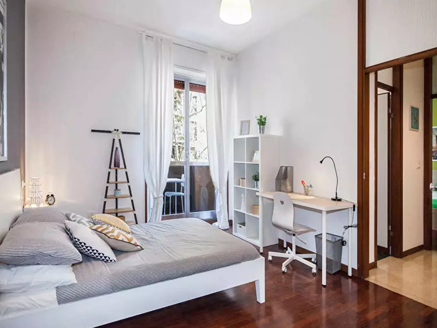 Immagine 1 di Camera in affitto  in Via Giuseppe Frua a Milano