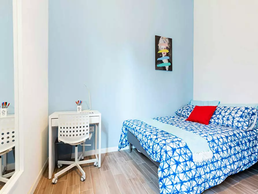 Immagine 2 di Camera in affitto  in Viale Alfredo Oriani a Bologna