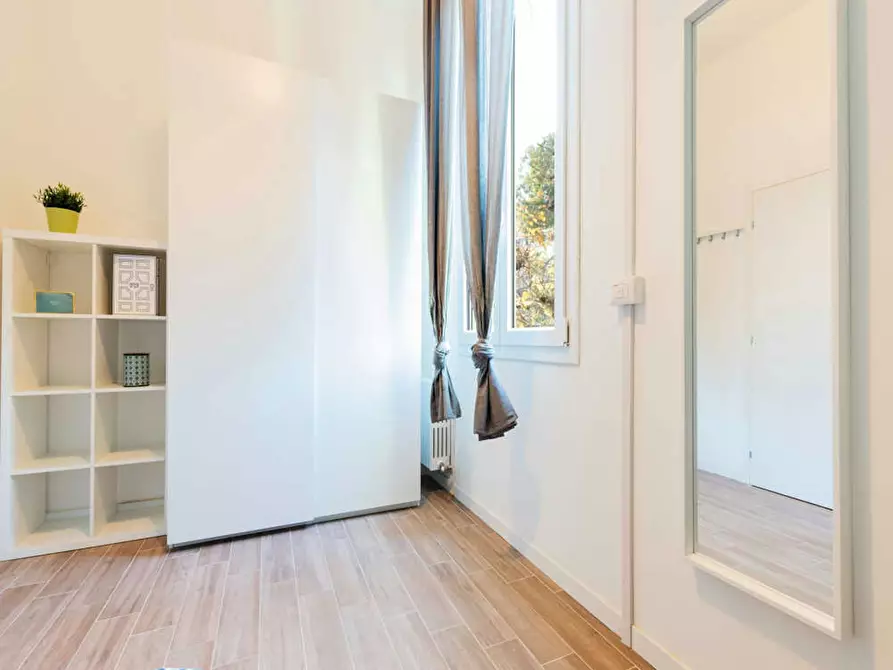 Immagine 4 di Camera in affitto  in Viale Alfredo Oriani a Bologna