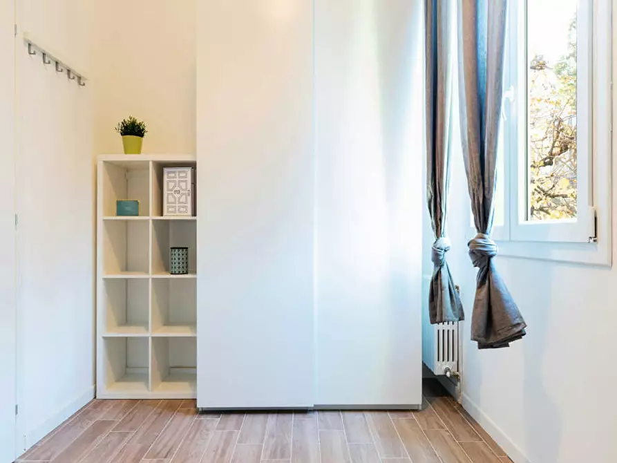 Immagine 6 di Camera in affitto  in Viale Alfredo Oriani a Bologna