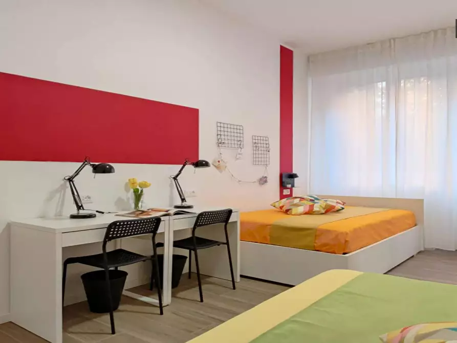 Immagine 2 di Camera condivisa in affitto  in Viale Monza a Milano