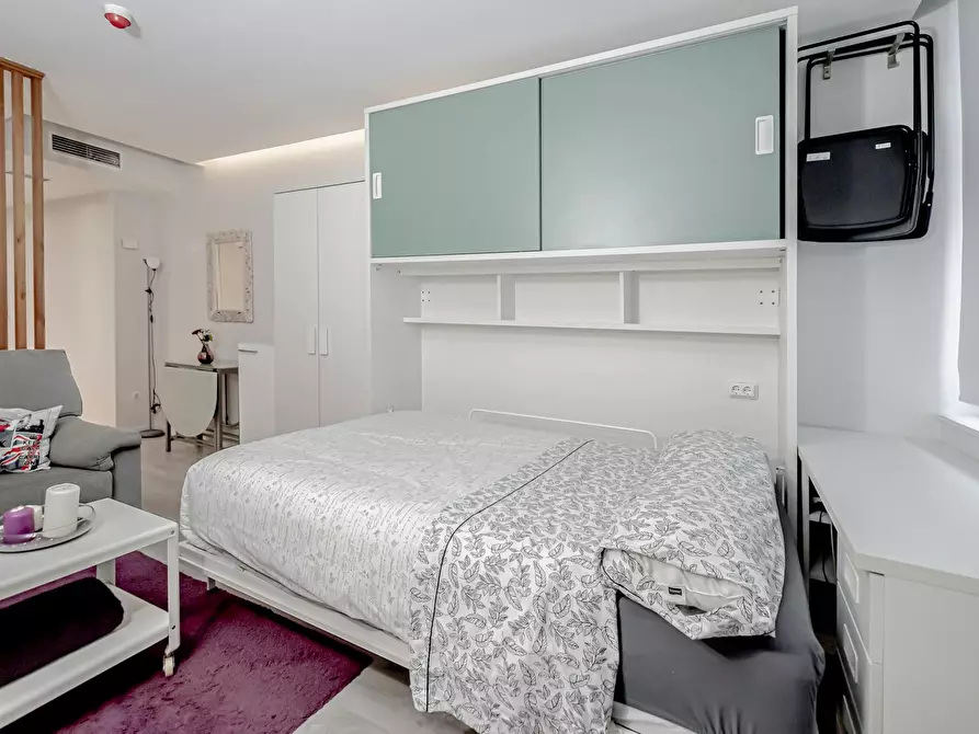 Immagine 3 di Appartamento in affitto  in Calle de Almagro a Madrid