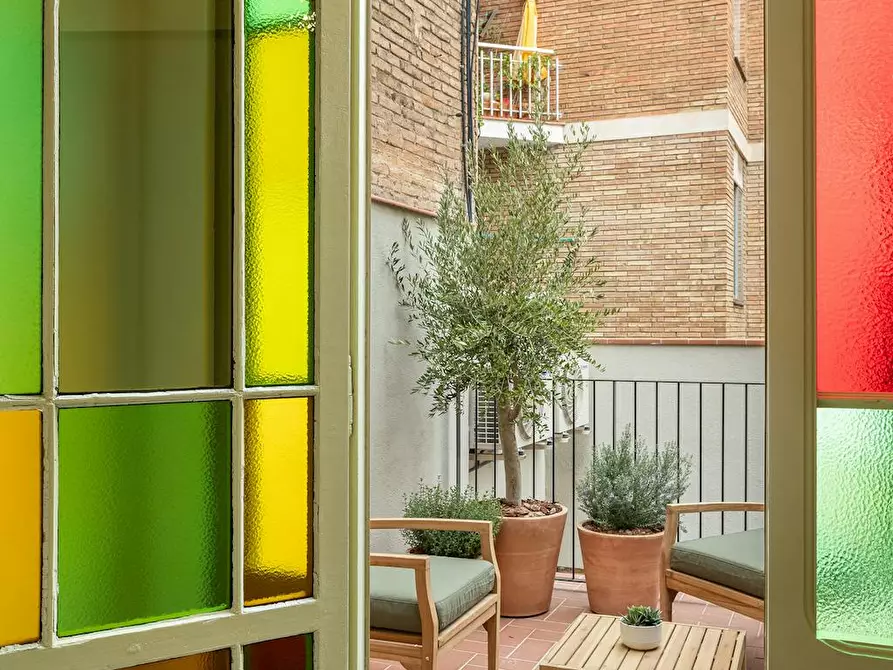 Immagine 3 di Camera in affitto  in Carrer de l'Espanya Industrial a Barcelona