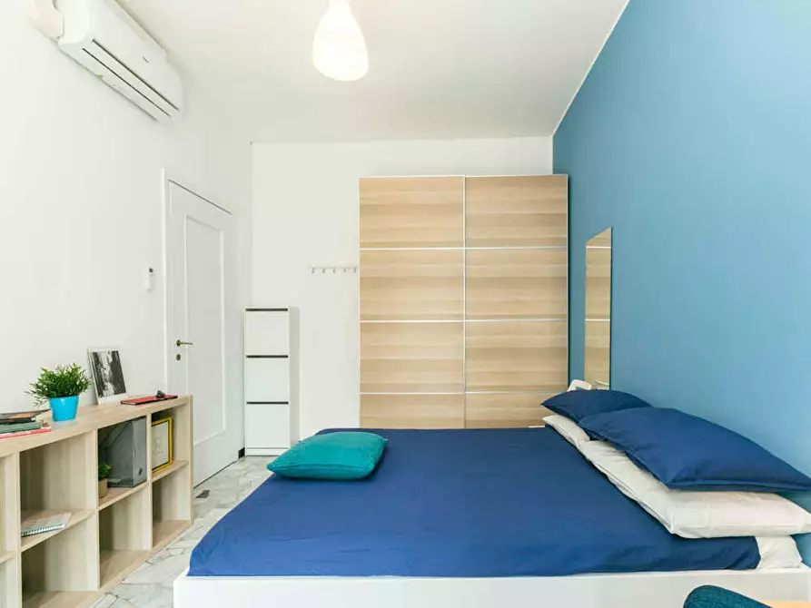 Immagine 3 di Camera in affitto  in Via Francesco Primaticcio a Milano